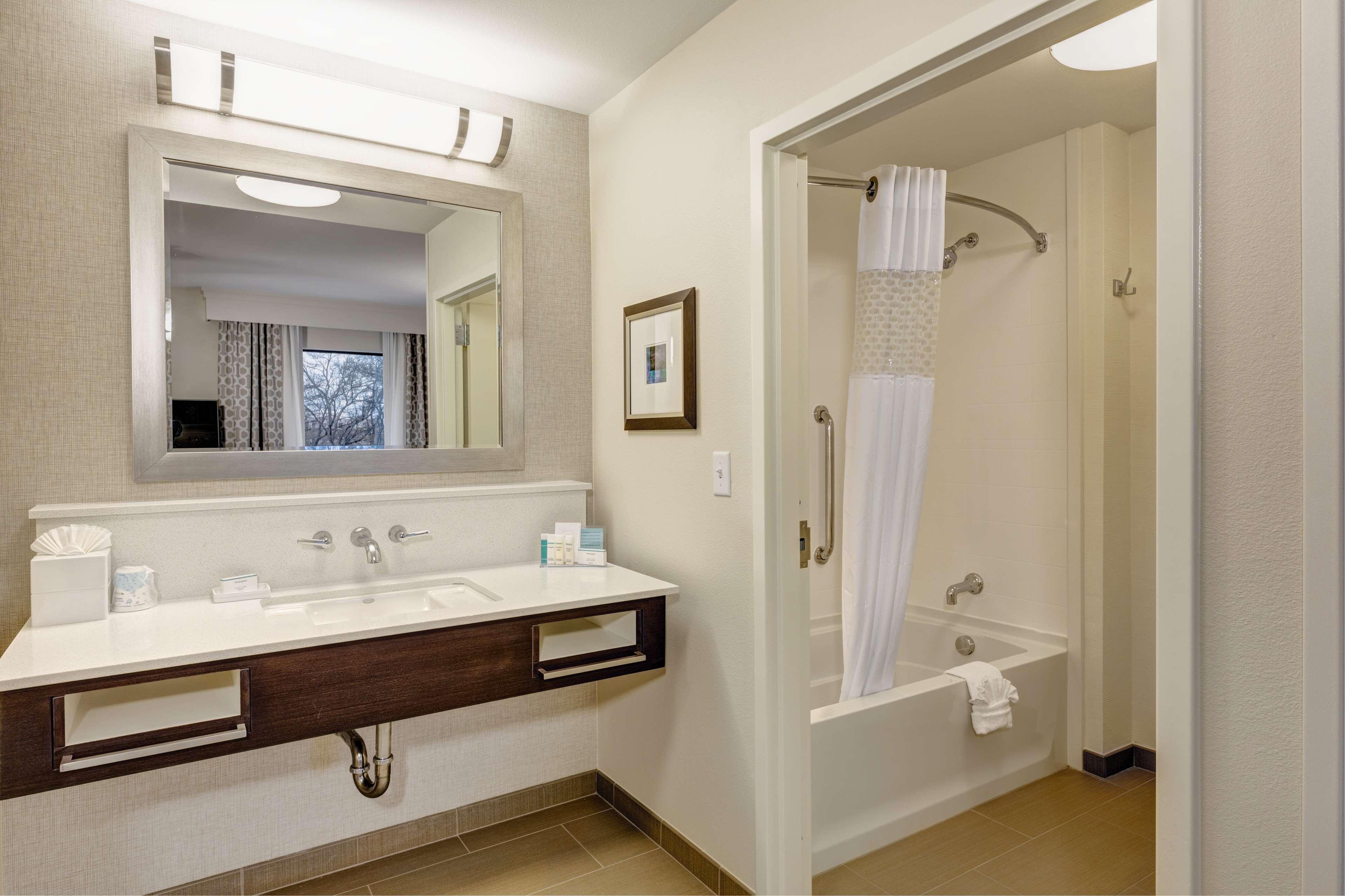 Hampton Inn & Suites Dallas/Plano-East Buitenkant foto