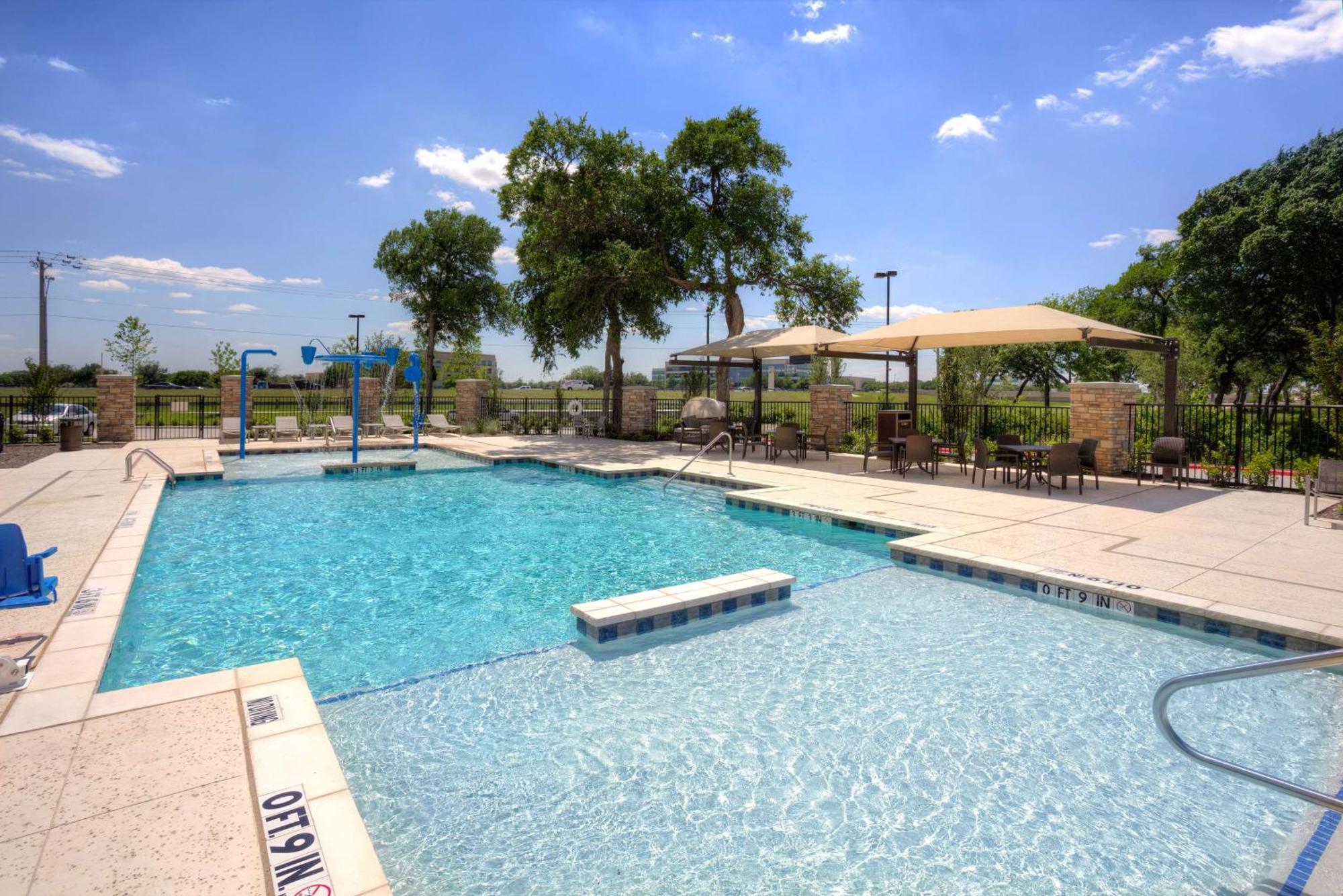 Hampton Inn & Suites Dallas/Plano-East Buitenkant foto